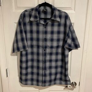 EZ Street Gear Men’s Button Down Short Sleeve Shirt.